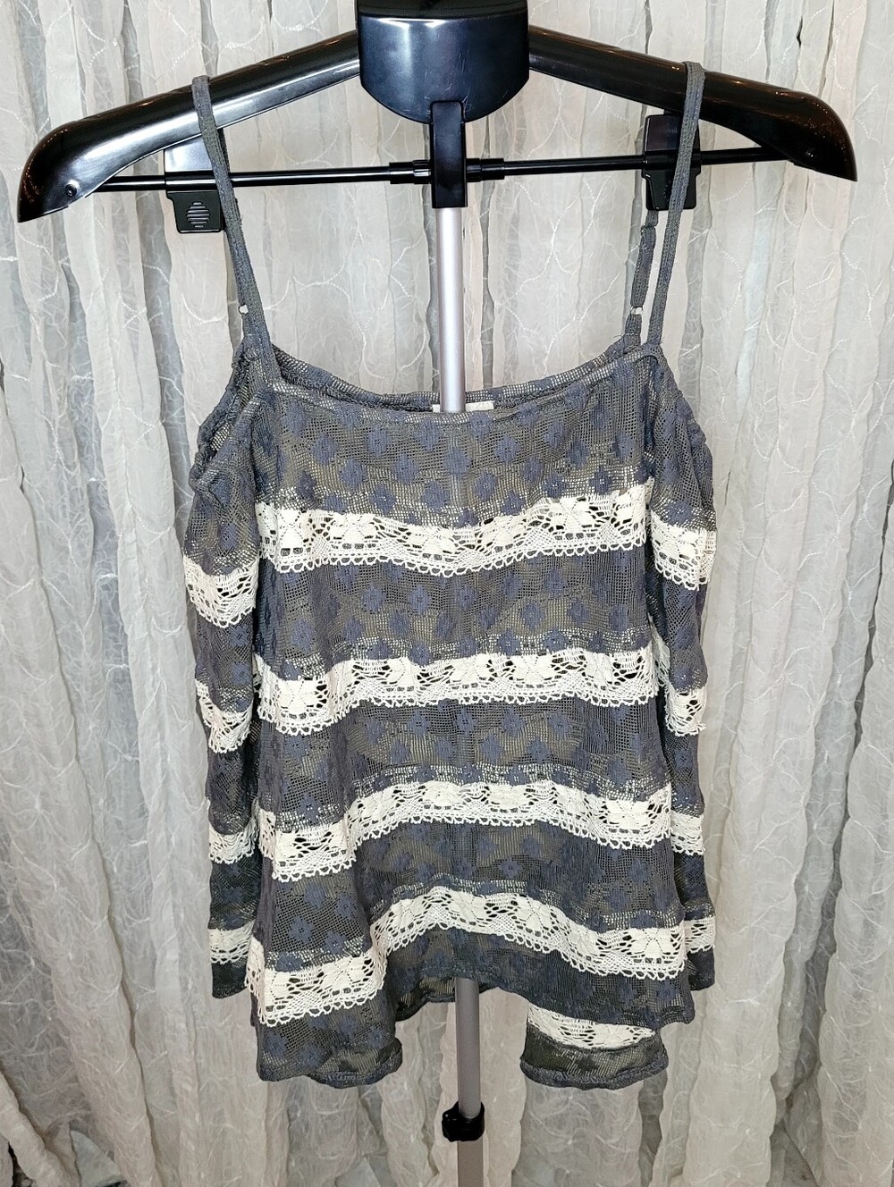 POL Sheer Lace Crochet Cami Flowy Tank Top Gray Cream Stripes L